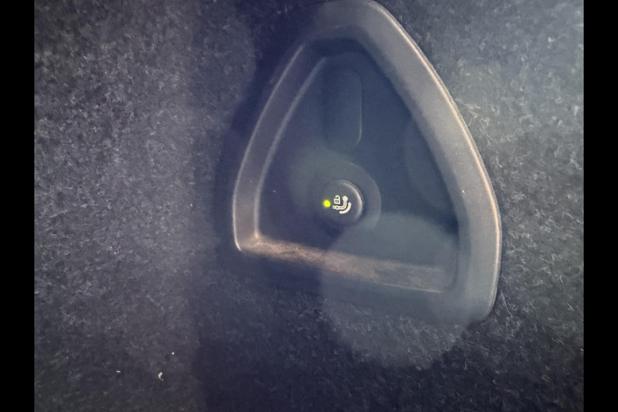 BMW 5 Serie 540d xDrive High Executive M-Sport | Panoramadak | 360* Camera | DAB | Elektrische Trekhaak |