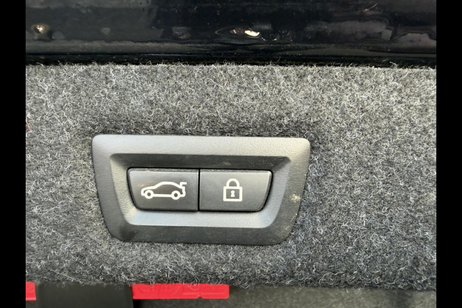 BMW 5 Serie 540d xDrive High Executive M-Sport | Panoramadak | 360* Camera | DAB | Elektrische Trekhaak |