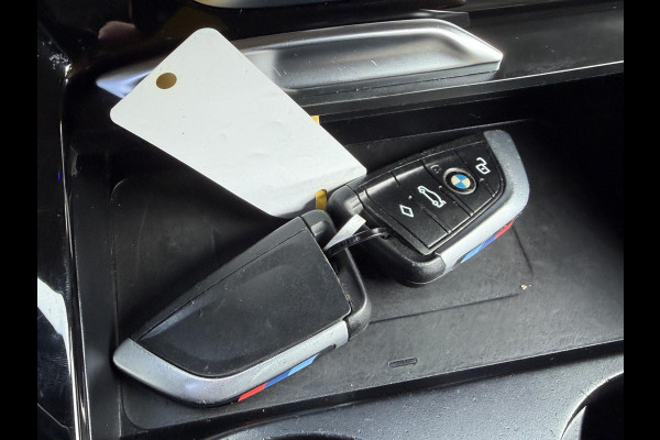 BMW X3 xDrive20i High Executive M-Sport | Camera | Navigatie | Head-Up Display | Elektrische Trekhaak | Elektrische Achterklep |