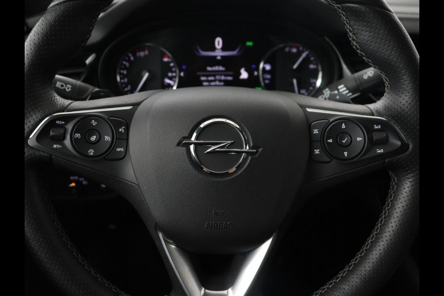 Opel Insignia 2.0 Turbo GSI 4X4 | 230pk | Origineel NL | Head-Up | Adaptive cruise | BOSE Sound | Stoelverwarming | Matrix LED | Camera | Alcantara | Carplay | Navigatie | Keyless | Stuurverwarming | 121.800km NAP