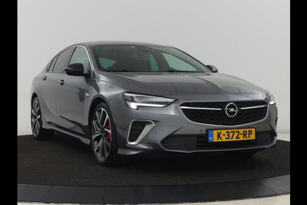 Opel Insignia 2.0 Turbo GSI 4X4 | 230pk | Origineel NL | Head-Up | Adaptive cruise | BOSE Sound | Stoelverwarming | Matrix LED | Camera | Alcantara | Carplay | Navigatie | Keyless | Stuurverwarming | 121.800km NAP