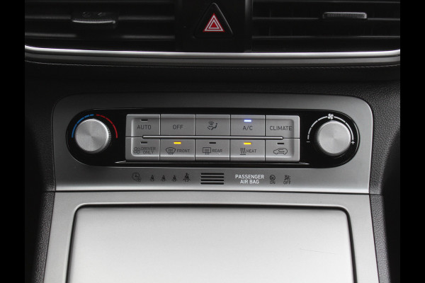 Hyundai Kona EV Fashion 64 kWh CLIMATE | ADAPCRUISE | CAMERA | CARPLAY | LMV17 | LED | DAB | HEAD-UP | NAVI | PDCA | 3FASE