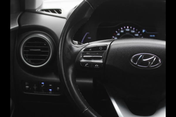 Hyundai Kona EV Fashion 64 kWh CLIMATE | ADAPCRUISE | CAMERA | CARPLAY | LMV17 | LED | DAB | HEAD-UP | NAVI | PDCA | 3FASE
