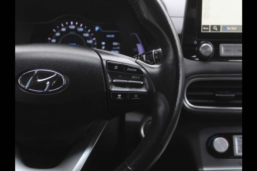 Hyundai Kona EV Fashion 64 kWh CLIMATE | ADAPCRUISE | CAMERA | CARPLAY | LMV17 | LED | DAB | HEAD-UP | NAVI | PDCA | 3FASE