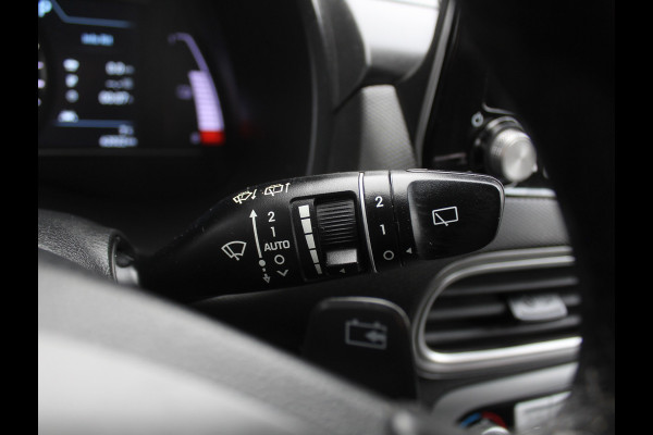 Hyundai Kona EV Fashion 64 kWh CLIMATE | ADAPCRUISE | CAMERA | CARPLAY | LMV17 | LED | DAB | HEAD-UP | NAVI | PDCA | 3FASE