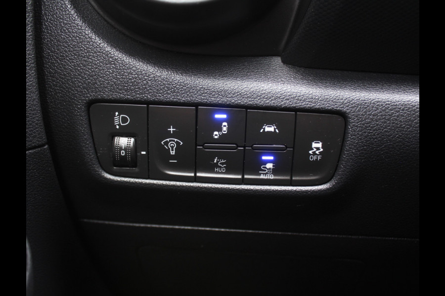 Hyundai Kona EV Fashion 64 kWh CLIMATE | ADAPCRUISE | CAMERA | CARPLAY | LMV17 | LED | DAB | HEAD-UP | NAVI | PDCA | 3FASE