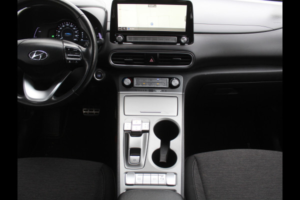 Hyundai Kona EV Fashion 64 kWh CLIMATE | ADAPCRUISE | CAMERA | CARPLAY | LMV17 | LED | DAB | HEAD-UP | NAVI | PDCA | 3FASE