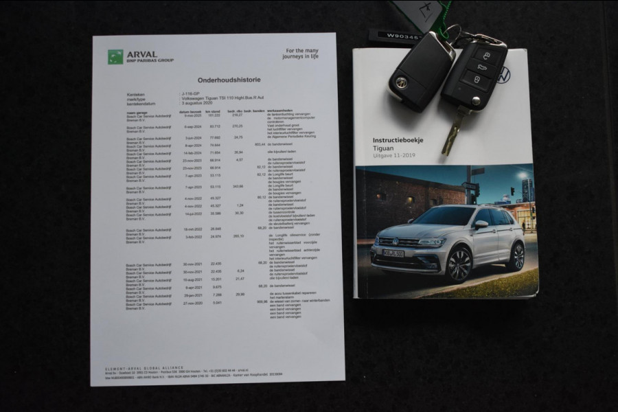 Volkswagen Tiguan 1.5 TSI ACT R-Line | TREKHAAK | NAP | APPLE CARPLAY | ANDROID AUTO | ADAPT. CRUISE CONTROLE | VIRTUAL COCKPIT