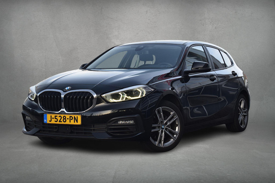 BMW 1-serie 118i Executive Edition | Pano | Apple CarPlay | LED | Virtual