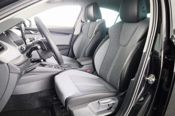 Škoda Octavia Hatchback Business Edition 1.5 TSI M-HEV 115pk DSG 115pk DSG | Private lease vanaf 731,-- | Parkeercamera | 17 inch Lichtmetalen velgen |  Verwarmbare voorstoelen | 13 inch display | Adaptieve Cruise Control