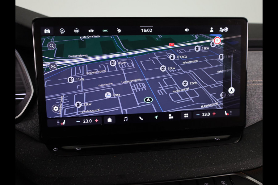 Škoda Octavia Hatchback Business Edition 1.5 TSI M-HEV 115pk DSG 115pk DSG | Private lease vanaf 731,-- | Parkeercamera | 17 inch Lichtmetalen velgen |  Verwarmbare voorstoelen | 13 inch display | Adaptieve Cruise Control