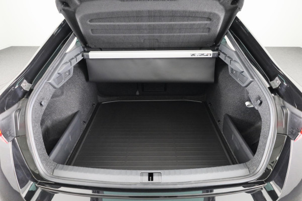 Škoda Octavia Hatchback Business Edition 1.5 TSI M-HEV 115pk DSG 115pk DSG | Private lease vanaf 731,-- | Parkeercamera | 17 inch Lichtmetalen velgen |  Verwarmbare voorstoelen | 13 inch display | Adaptieve Cruise Control