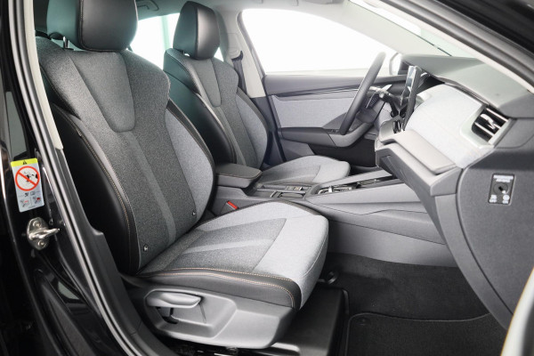 Škoda Octavia Hatchback Business Edition 1.5 TSI M-HEV 115pk DSG 115pk DSG | Private lease vanaf 731,-- | Parkeercamera | 17 inch Lichtmetalen velgen |  Verwarmbare voorstoelen | 13 inch display | Adaptieve Cruise Control