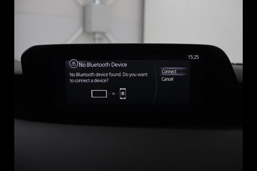 Mazda 3 2.0 e-SkyActiv-G Sportive | Head-Up | Stoelverwarming | Adaptive cruise | Camera | Carplay | Stuurverwarming | Navigatie | Climate control | Bluetooth | Parkeerhulp | Full LED