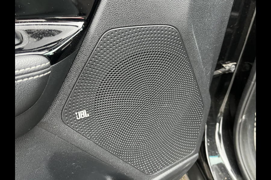 Kia Niro 1.6 GDi PHEV ExecutiveLine Plug-in Hybride | Schuifdak | Leder | Elektrische Stoelen | Stoelventilatie & Verwarming | Stuurwielverwarming | JBL | Afn. Trekhaak | GOED ONDERHOUDEN | GELEVERD INCLUSIEF 12 MND BOVAG GARANTIE |