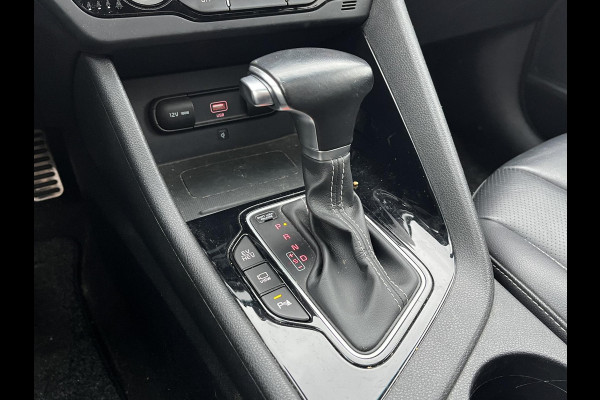 Kia Niro 1.6 GDi PHEV ExecutiveLine Plug-in Hybride | Schuifdak | Leder | Elektrische Stoelen | Stoelventilatie & Verwarming | Stuurwielverwarming | JBL | Afn. Trekhaak | GOED ONDERHOUDEN | GELEVERD INCLUSIEF 12 MND BOVAG GARANTIE |