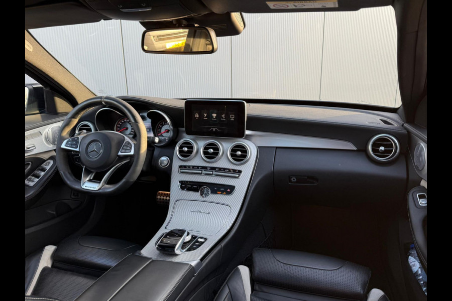 Mercedes-Benz C-Klasse AMG 63S / Keramisch / Pano / Burmester / Head up / Leder