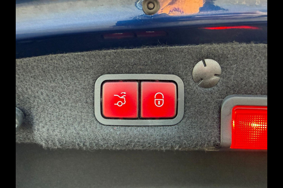 Mercedes-Benz C-Klasse AMG 63S / Keramisch / Pano / Burmester / Head up / Leder