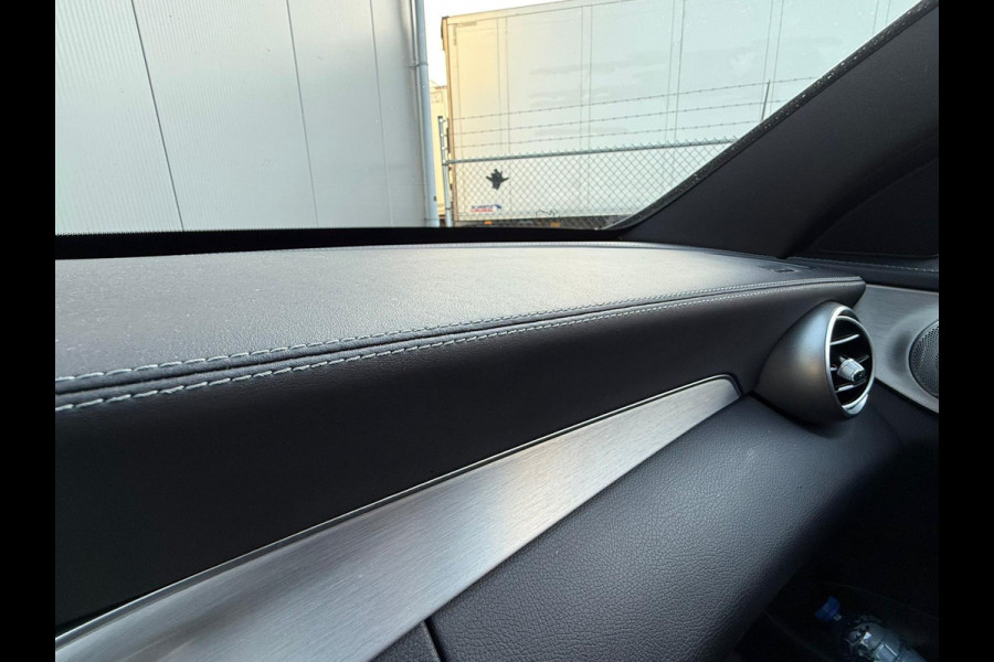 Mercedes-Benz C-Klasse AMG 63S / Keramisch / Pano / Burmester / Head up / Leder