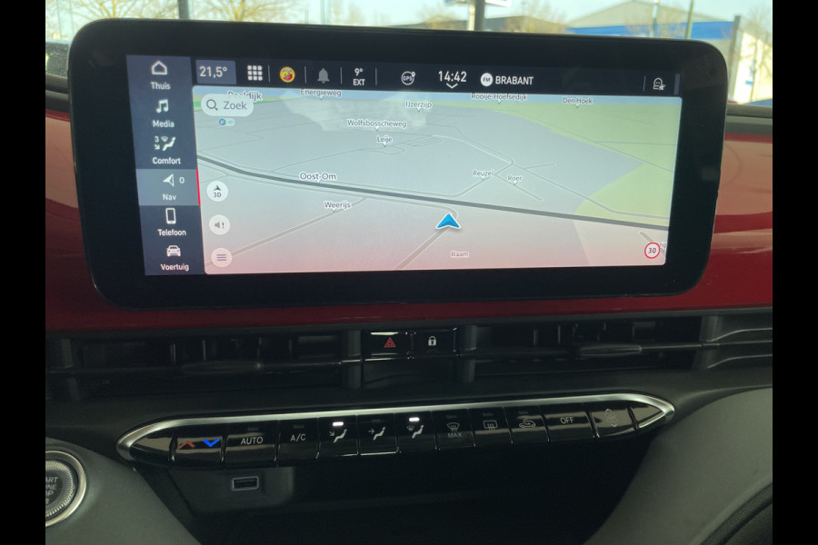 Fiat 500 RED 42 kWh Airco - Achteruitrijcamera - Apple carplay - Cruise control - Parkeersensor achter - Navigatiesysteem full map - Bluetooth - Centrale vergrendeling - Elektrische ramen voor - Keyless start -  Stuur multifunctioneel