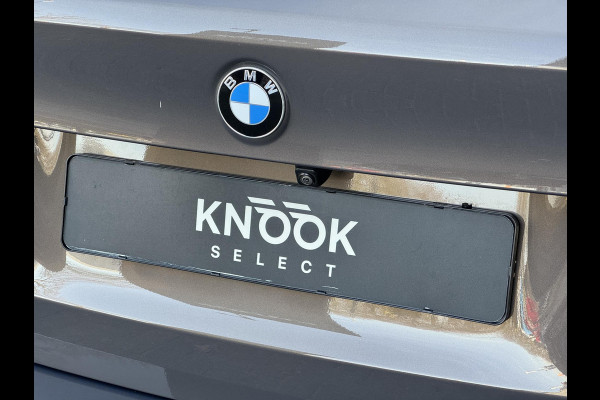 BMW 5 Serie Touring 530i xDrive High Executive M Sport Pakket Automaat / Live Cockpit Professional / Panoramadak / Trekhaak / Integrale Actieve Besturing / Stoelventilatie / Driving Assistant Professional / Laserlight / Bowers & Wilkins / M Sportremsysteem / Soft Close