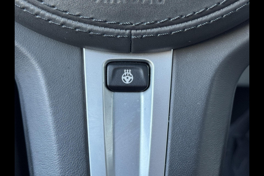 BMW 5 Serie Touring 530i xDrive High Executive M Sport Pakket Automaat / Live Cockpit Professional / Panoramadak / Trekhaak / Integrale Actieve Besturing / Stoelventilatie / Driving Assistant Professional / Laserlight / Bowers & Wilkins / M Sportremsysteem / Soft Close