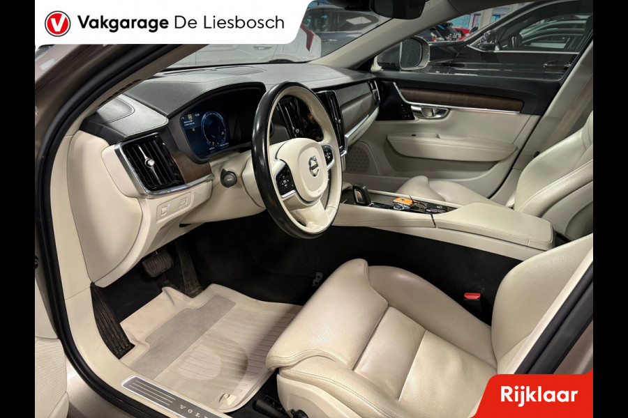 Volvo V90 Cross Country 2.0 B6 AWD Pro / Leder / Panoramadak / head-up / stoel en stuur verwarming / trekhaak