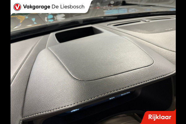 Volvo V90 Cross Country 2.0 B6 AWD Pro / Leder / Panoramadak / head-up / stoel en stuur verwarming / trekhaak