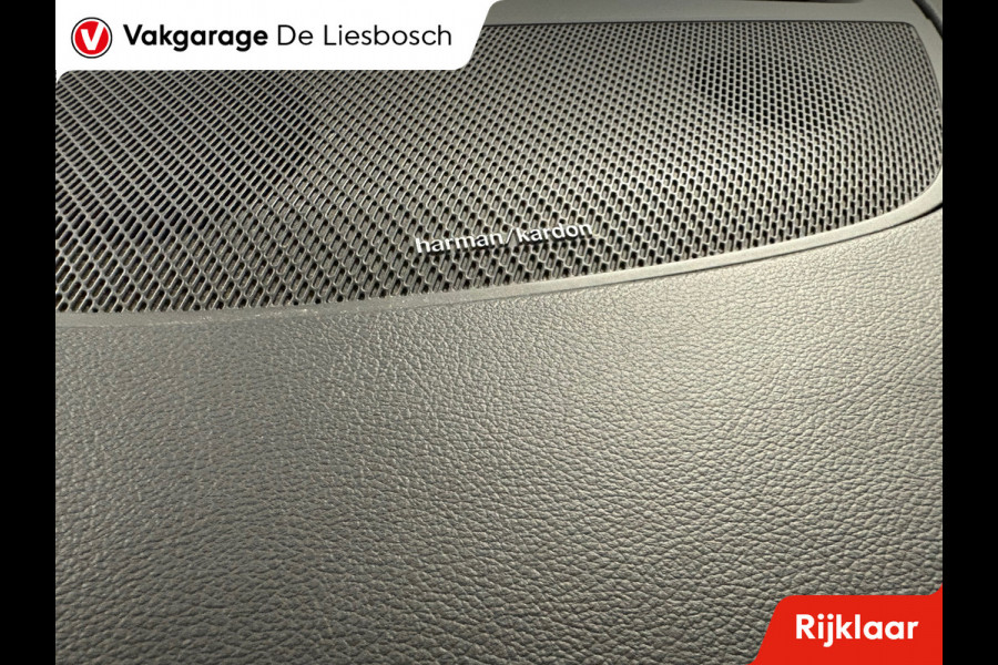 Volvo V90 Cross Country 2.0 B6 AWD Pro / Leder / Panoramadak / head-up / stoel en stuur verwarming / trekhaak