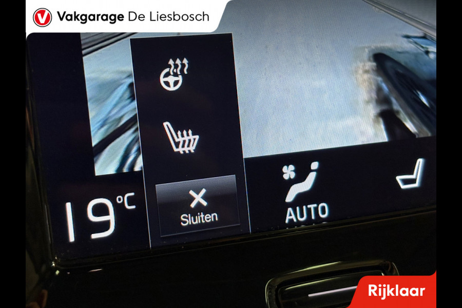 Volvo V90 Cross Country 2.0 B6 AWD Pro / Leder / Panoramadak / head-up / stoel en stuur verwarming / trekhaak