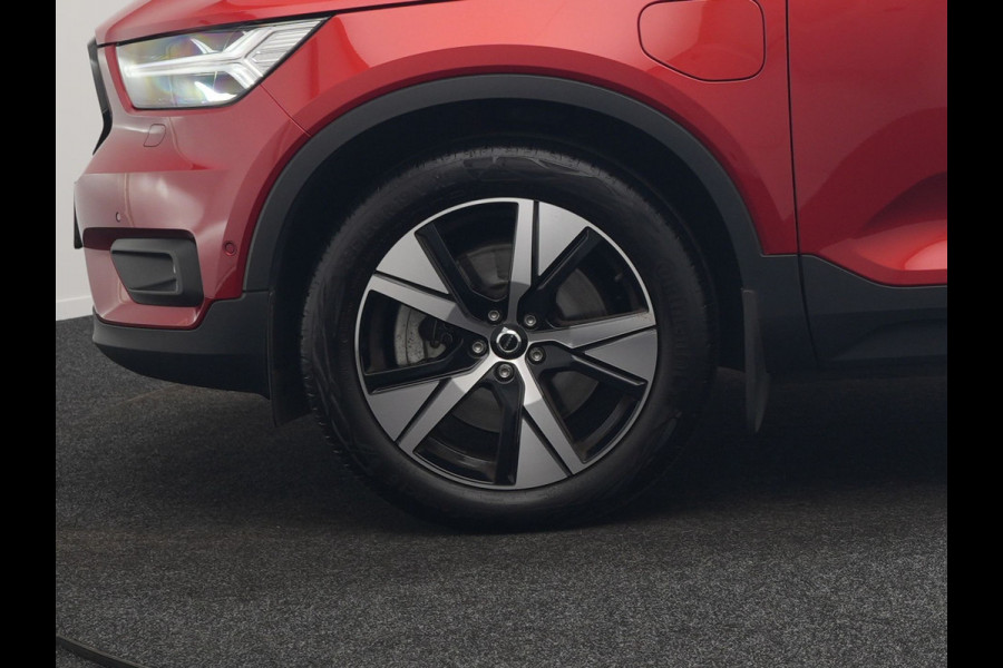 Volvo XC40 T5 Recharge R-Design Plug In Hybrid 263pk Dealer O.H PHEV | Panodak | 360 Camera | Adaptive Cruise | Harman & Kardon | Alcantara Sportstoelen Memory & Verwarmd | Keyless | Pilot Assist | Apple Carplay | Navigatie | Virtual | DAB |