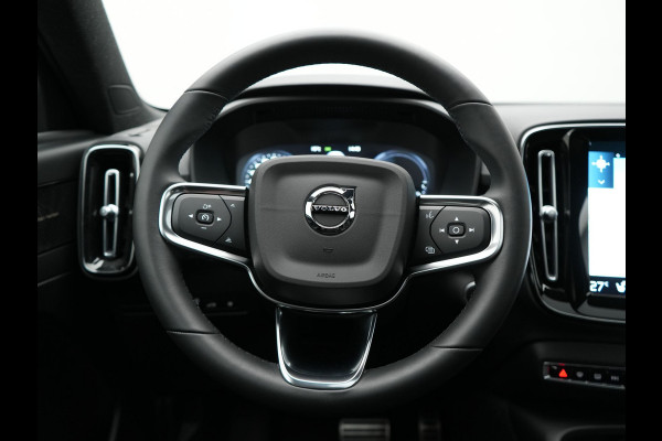Volvo XC40 T5 Recharge R-Design Plug In Hybrid 263pk Dealer O.H PHEV | Panodak | 360 Camera | Adaptive Cruise | Harman & Kardon | Alcantara Sportstoelen Memory & Verwarmd | Keyless | Pilot Assist | Apple Carplay | Navigatie | Virtual | DAB |