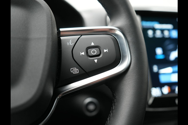 Volvo XC40 T5 Recharge R-Design Plug In Hybrid 263pk Dealer O.H PHEV | Panodak | 360 Camera | Adaptive Cruise | Harman & Kardon | Alcantara Sportstoelen Memory & Verwarmd | Keyless | Pilot Assist | Apple Carplay | Navigatie | Virtual | DAB |