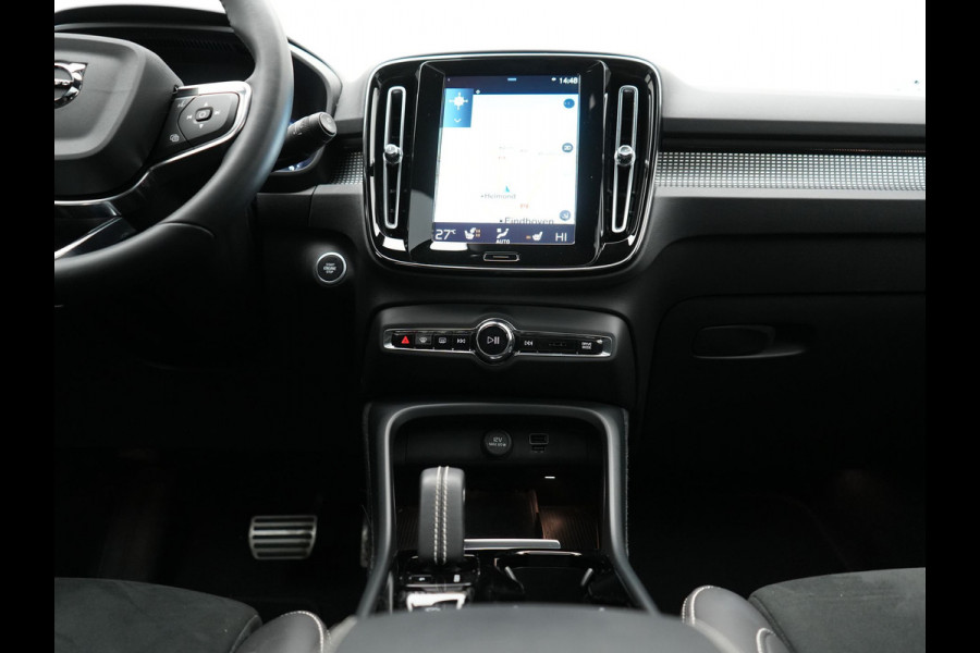 Volvo XC40 T5 Recharge R-Design Plug In Hybrid 263pk Dealer O.H PHEV | Panodak | 360 Camera | Adaptive Cruise | Harman & Kardon | Alcantara Sportstoelen Memory & Verwarmd | Keyless | Pilot Assist | Apple Carplay | Navigatie | Virtual | DAB |