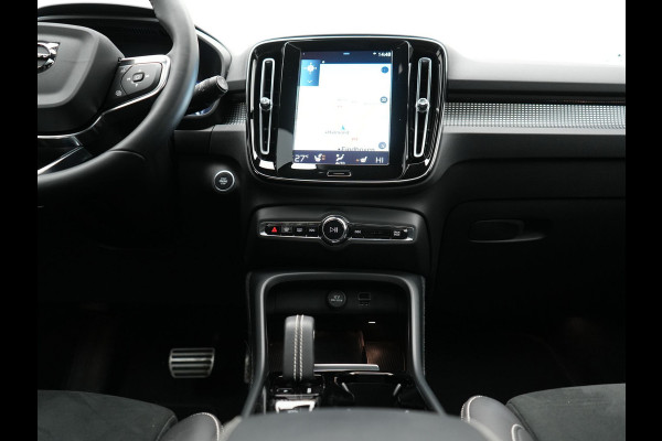 Volvo XC40 T5 Recharge R-Design Plug In Hybrid 263pk Dealer O.H PHEV | Panodak | 360 Camera | Adaptive Cruise | Harman & Kardon | Alcantara Sportstoelen Memory & Verwarmd | Keyless | Pilot Assist | Apple Carplay | Navigatie | Virtual | DAB |