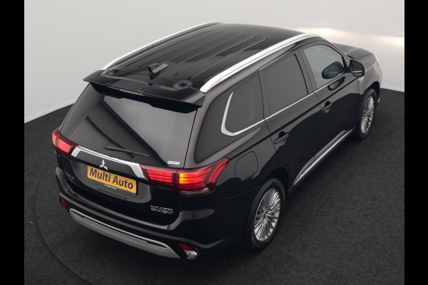 Mitsubishi Outlander 2.4 Intense Plug In Hybrid 225pk Dealer O.H PHEV | Trekhaak Afneembaar | Alcantara Sportstoelen Verwarmd | Camera | Apple Carplay | Keyless | DAB |