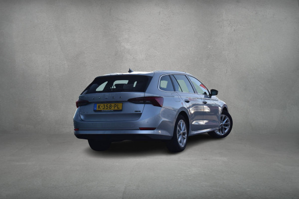 Škoda Octavia Combi 1.0 e-TSI Business Edition | Apple CarPlay | LED | Climate | 17" LM