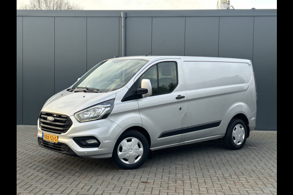 Ford Transit Custom 300 2.0 TDCI 130 PK AUTOMAAT / L1H1 / STOELVERW / 1e EIG. / ACHTERKLEP / AIRCO / CRUISE / NAVI / CAMERA / CARPLAY