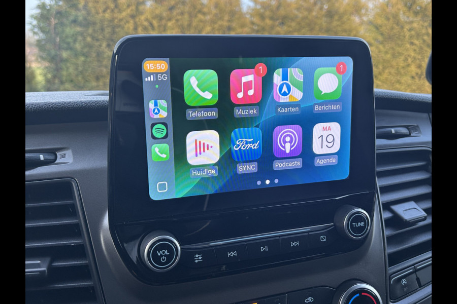 Ford Transit Custom 300 2.0 TDCI 130 PK AUTOMAAT / L1H1 / STOELVERW / 1e EIG. / ACHTERKLEP / AIRCO / CRUISE / NAVI / CAMERA / CARPLAY