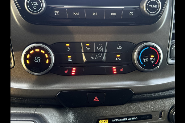 Ford Transit Custom 300 2.0 TDCI 130 PK AUTOMAAT / L1H1 / STOELVERW / 1e EIG. / ACHTERKLEP / AIRCO / CRUISE / NAVI / CAMERA / CARPLAY