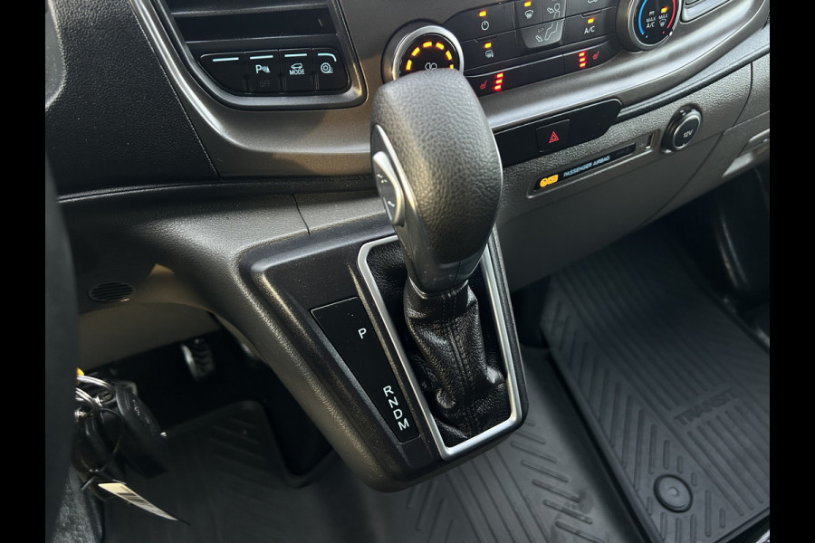 Ford Transit Custom 300 2.0 TDCI 130 PK AUTOMAAT / L1H1 / STOELVERW / 1e EIG. / ACHTERKLEP / AIRCO / CRUISE / NAVI / CAMERA / CARPLAY