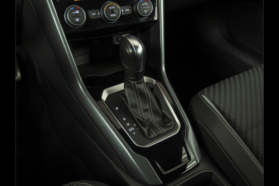 Volkswagen T-Roc Cabrio 1.5 TSI R-Line R-LINE-CAMERA-NAVI