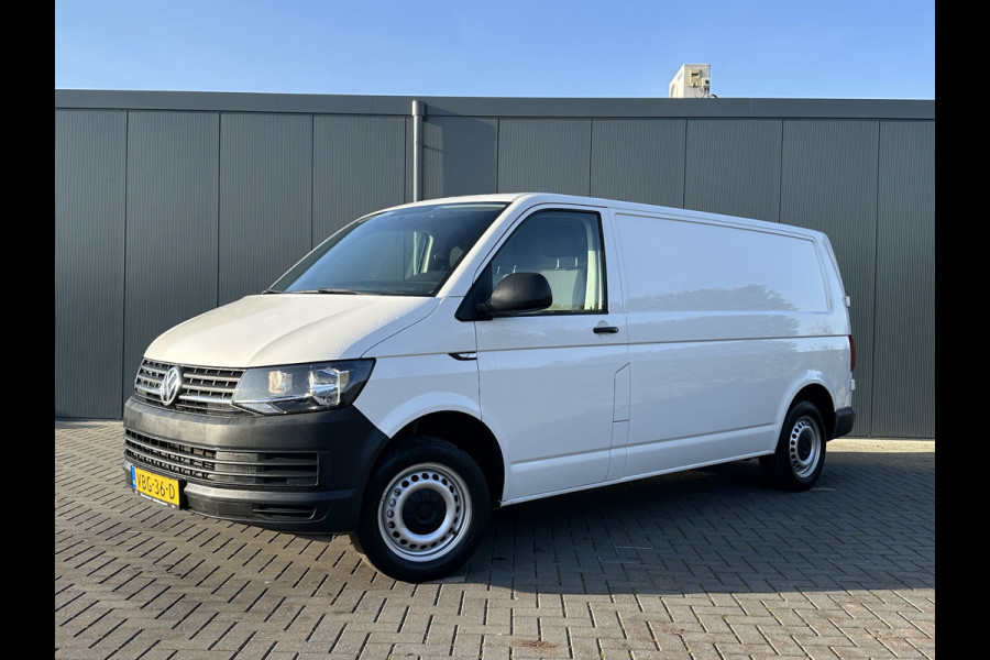Volkswagen Transporter 2.0 TDI 102 PK / L2H1 / UNIEK 29.774 KM !! / 1e EIGENAAR / TREKHAAK / AIRCO / 3 ZITS