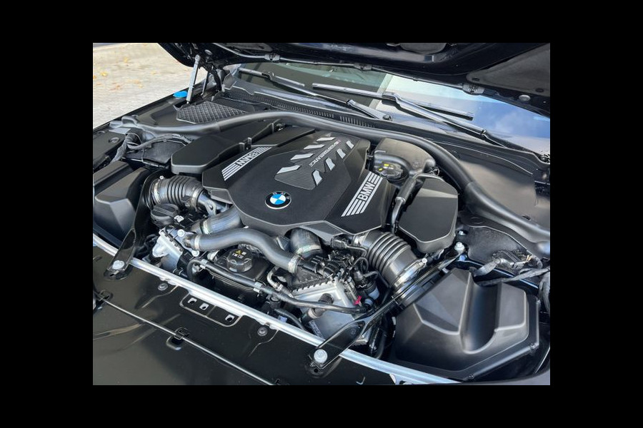 BMW 8 Serie Gran Coupé M850i xDrive ** LASER, NAVI+, INDIVID. LEDER, HuD, ACTIVE STUUR ** 1e EIG - UNFALFREI - 5 jaar GARANTIE ** ** INFORMEER OOK NAAR ONZE AANTREKKELIJKE FINANCIAL-LEASE TARIEVEN **