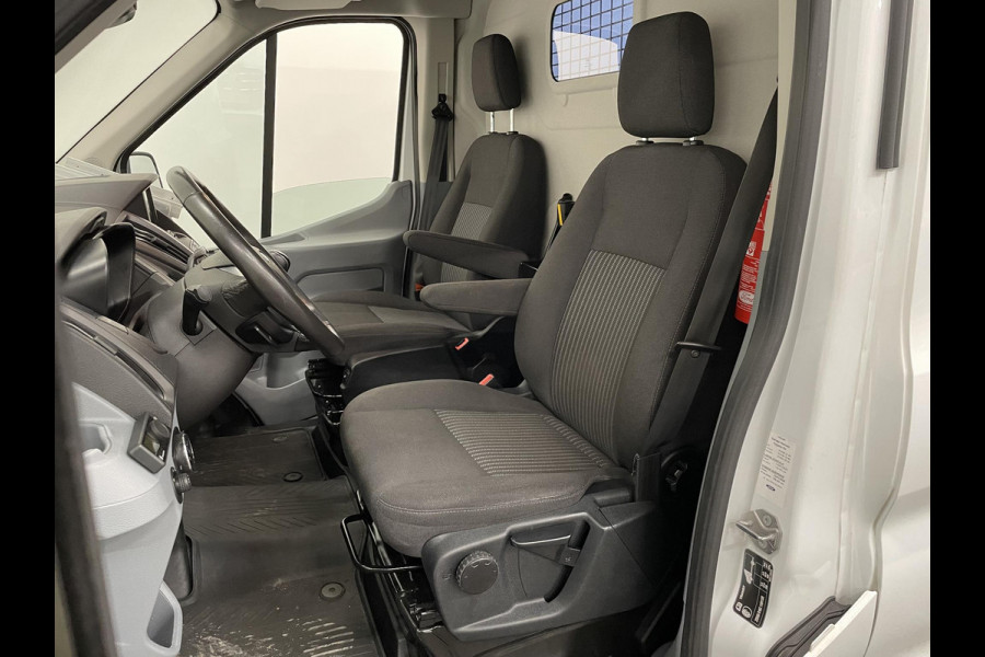 Ford Transit 350 2.0 TDCI 130pk L2H2 Trend Imperiaal + ladder Navigatie Camera Parkeersensoren Cruise Control Stoelverwarming Airco  Ingebouwde kasten Houten laadvloer
