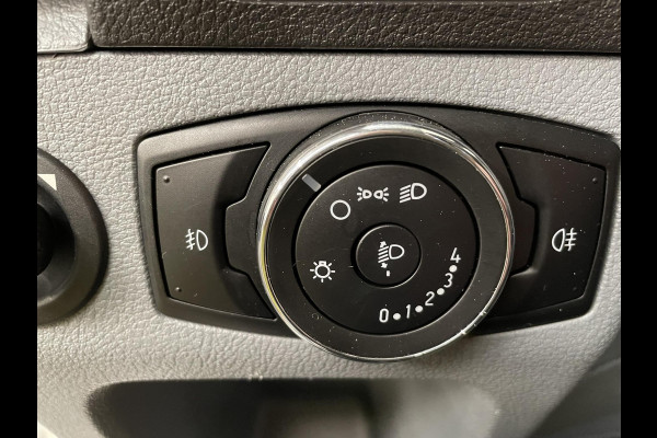 Ford Transit 350 2.0 TDCI 130pk L2H2 Trend Imperiaal + ladder Navigatie Camera Parkeersensoren Cruise Control Stoelverwarming Airco  Ingebouwde kasten Houten laadvloer