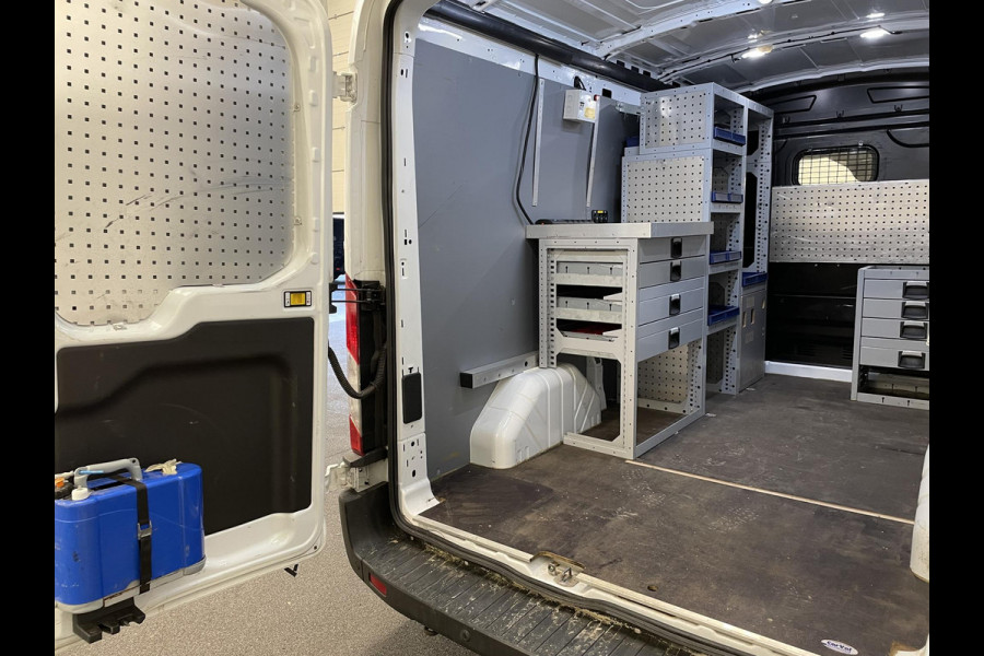 Ford Transit 350 2.0 TDCI 130pk L2H2 Trend Imperiaal + ladder Navigatie Camera Parkeersensoren Cruise Control Stoelverwarming Airco  Ingebouwde kasten Houten laadvloer