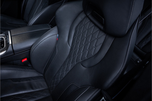BMW X7 M60i xDrive - Panorama | Kuipstoelen | H&K | Exclusive Pakket | Elek Trekhaak