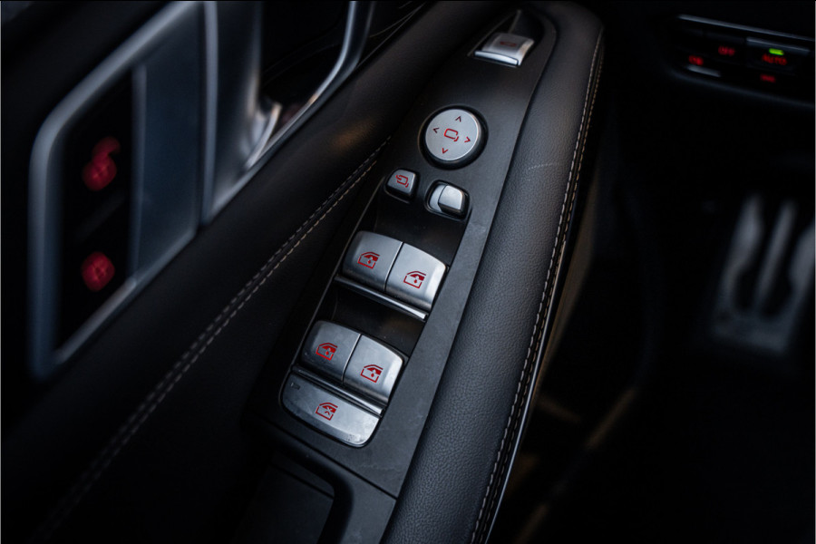 BMW X7 M60i xDrive - Panorama | Kuipstoelen | H&K | Exclusive Pakket | Elek Trekhaak