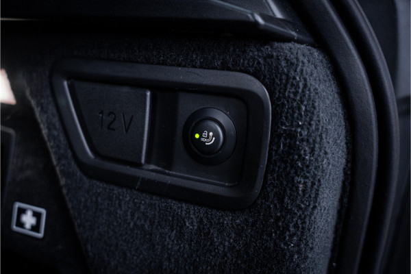 BMW X7 M60i xDrive - Panorama | Kuipstoelen | H&K | Exclusive Pakket | Elek Trekhaak